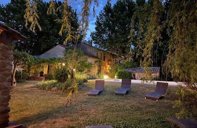 Le Mas Carradou Mas de Prestige en Campagne à 20 Minutes D'avignon