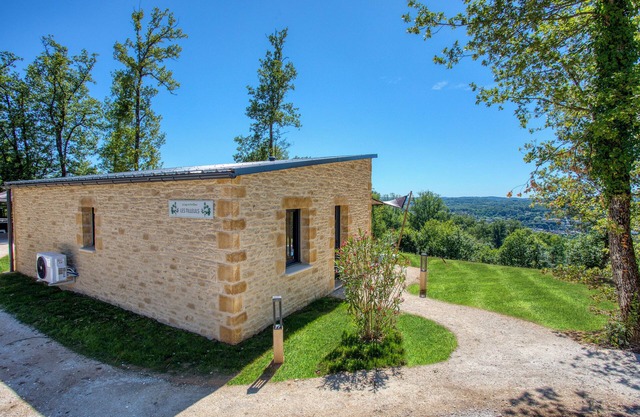 Le Pech Eternel : Lodge SPA des Tilleuls