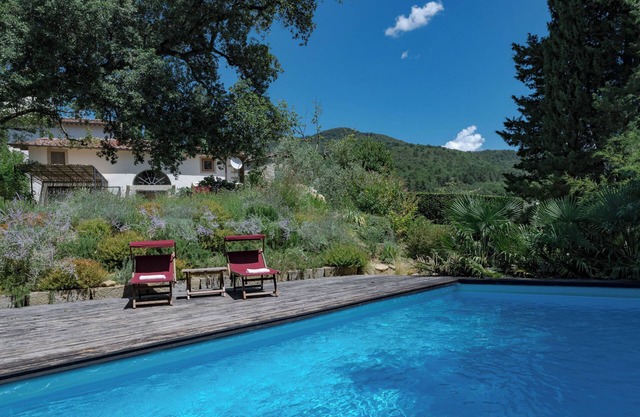 LE SCUDERIE: Villa with private pool and garden