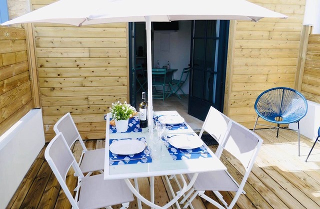 LE STUDIO, Gîte 3. Clos des Aigrettes, 30m from La Cotiniere Port