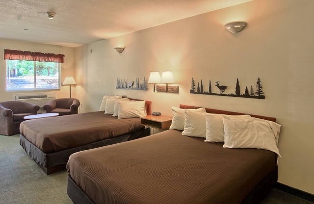 Legend Inn 109 - Stay at Summit Village Shanty Creek