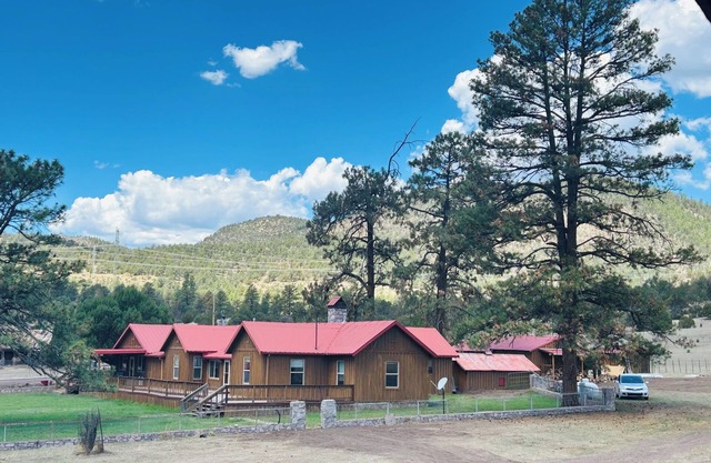 Leggett Ranch Nature Lodge