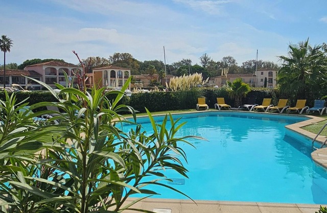 Lemon house rental with marina view close to the sea and shops