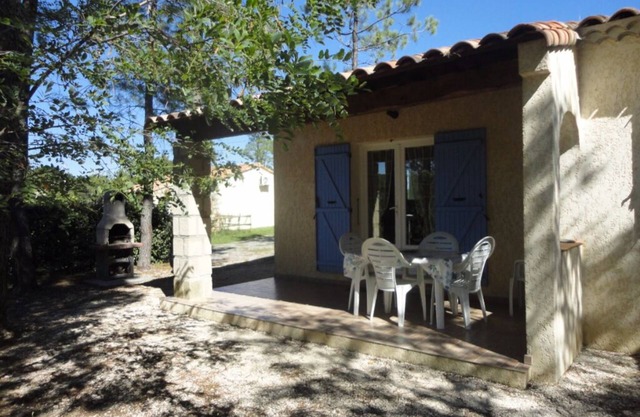 Les Acacias, au Coeur de la Cévenne Ardéchoise Avec Piscine à Débordement