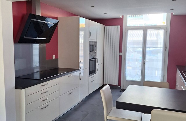 "LES BLEUETS" VILLA FOR 6 PEOPLE 3 BEDROOMS NEAR BOISVINET BEACH