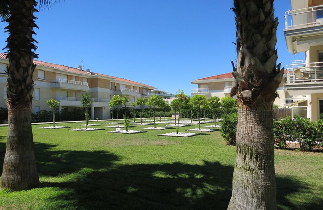 Les Jardins d'Antibes: Sea, Pool, Secluded terrace
