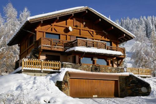 Les Saisies coté Légette appartement dans chalet LE NEPAL