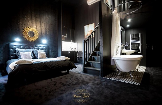 Les Secrets de Marie-Astrid, Suite Love Room