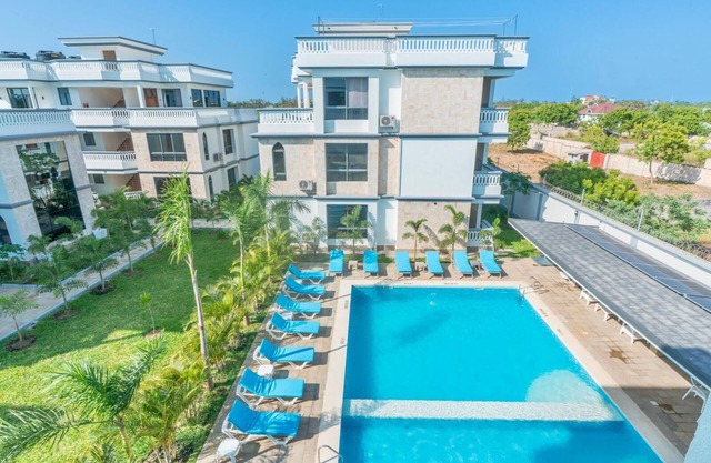 Leshan Luxury Villas