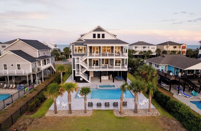 Life Is Grand: Coastal Retreat w/Pool & Spa