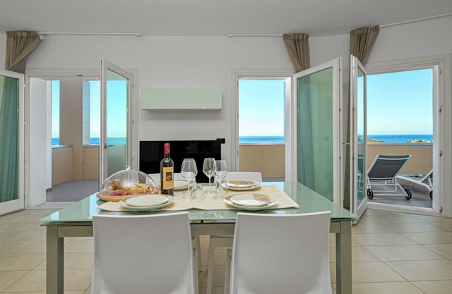 Light-flooded Apartment "Villa Marconi 9" with Sea View & Private Terrace