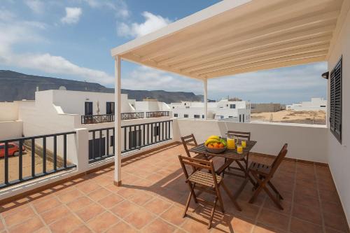 Lightbooking La Graciosa