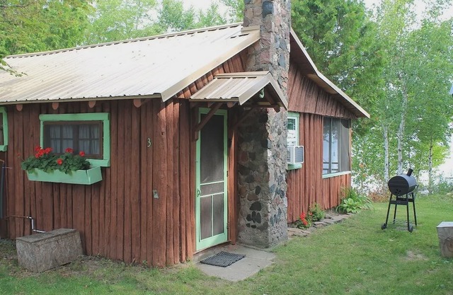 Lightkeepers Vintage Cottage 3