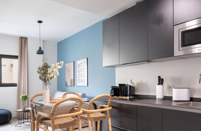 limehome Sevilla -Torcuato L. d. Tena | Junior Apt