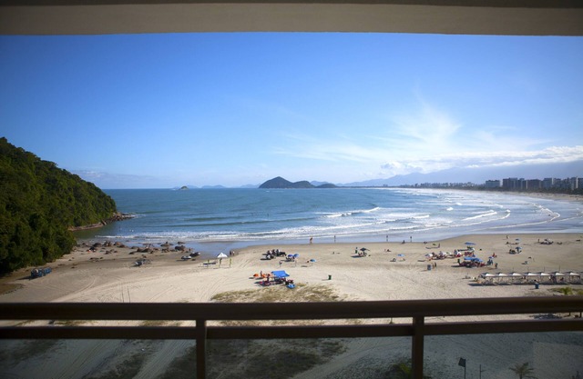 LINDO APTO FRONT OF THE SEA, LARGE VISTA RIVIERA, 4 DORM (3 STs), 230m2, AC, 10P