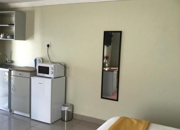 LiqLan Guesthouse