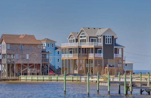 Liquid Sky - Solid 3 Bedroom SoundFront Home in Frisco