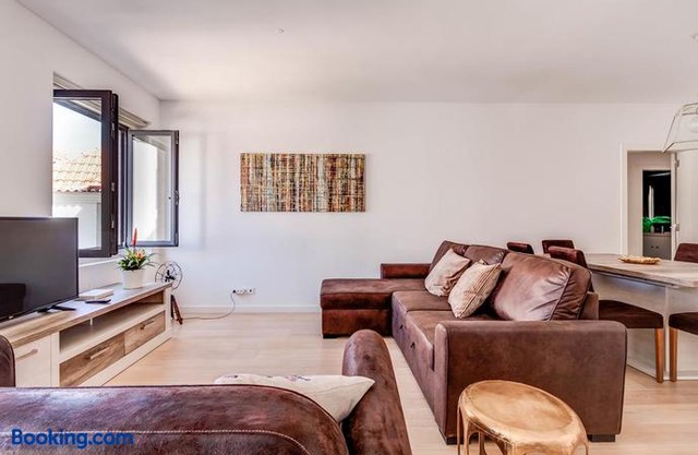 Lisbon Palace Apartment
