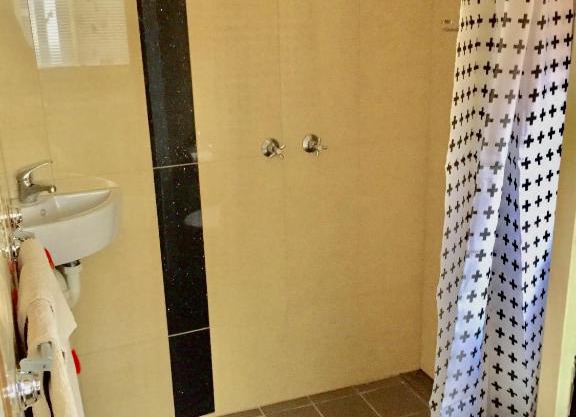 LITTLE ABODE ON ADENEY FREE WIFI PET FRIENDLY