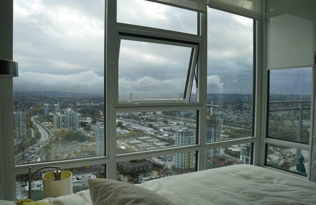 Live above the clouds in this Sky collection unit!