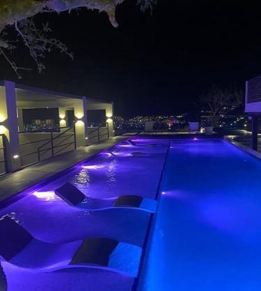 Live! Departamento céntrico con asombroso Rooftop y Alberca