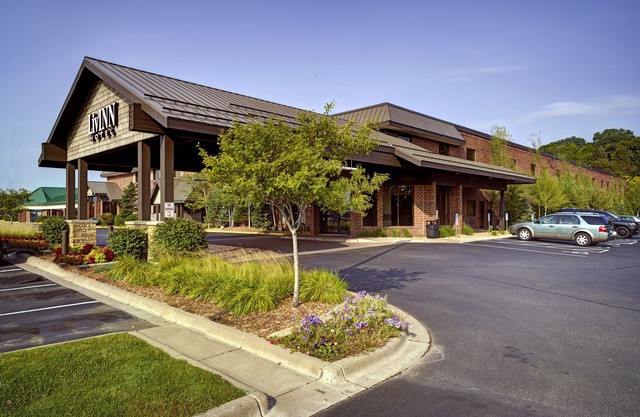 Livinn Hotel Minneapolis North / Fridley