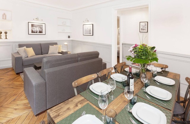 LivinParis | Luxury 4 Bedrooms Opera Lafayette II