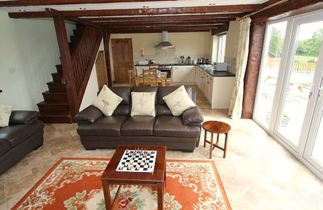 Llanelen Farm, Sleeps 2