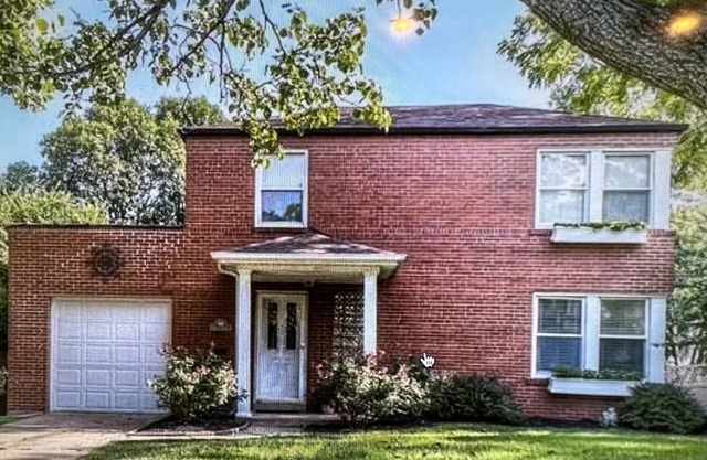 LOCATION, LOCATION, LOCATION! University City "home-away-from-home."