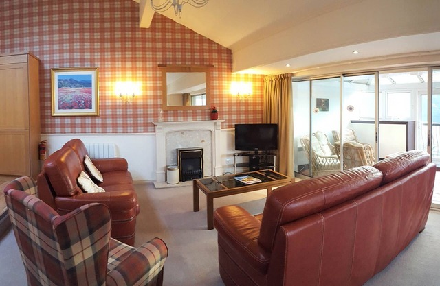 Loch Rannoch Highland Lodge (44) - Retreat Group