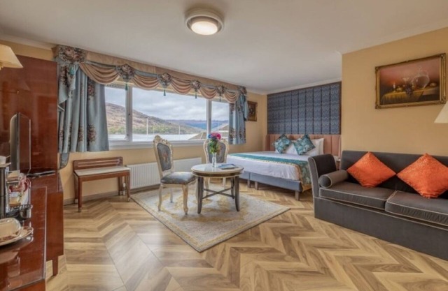 Lochside Charm & Mountain Trails | A Perfect Highland Escape