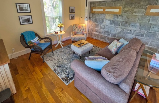 Lockmaster's House, Davis Lockstation, Parks Canada