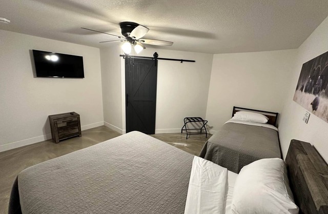 Loess Hills Lodge - Room 4