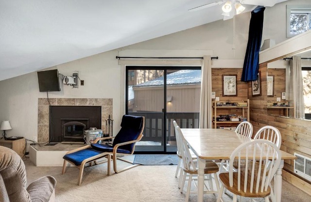 Loft Condo with Bonus Area - Creekside #7