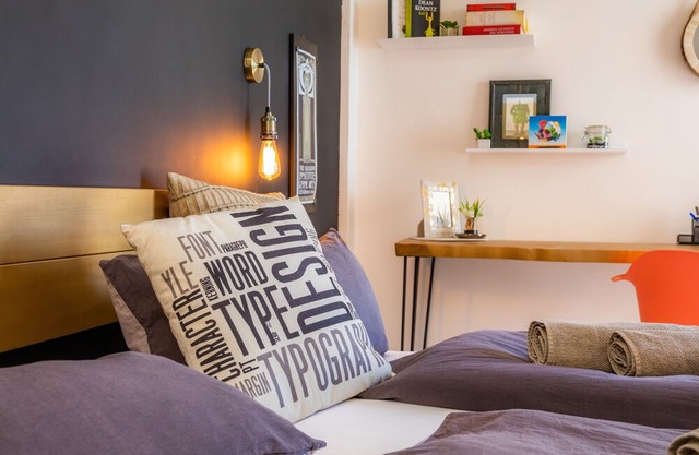 Loft-style beachfront apartment on the 6th floor - like staying with friends