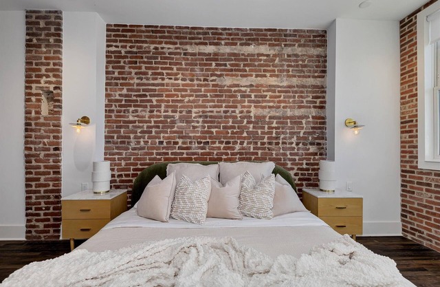 Loft Style Spacious Lux Apt 203, sleeps 6