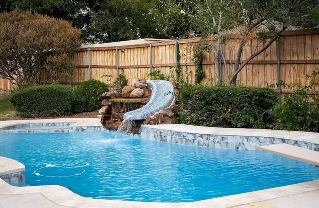 Lone Star house by AT&T, Six Flags ,Globe life,Pool-Jacuzzi!