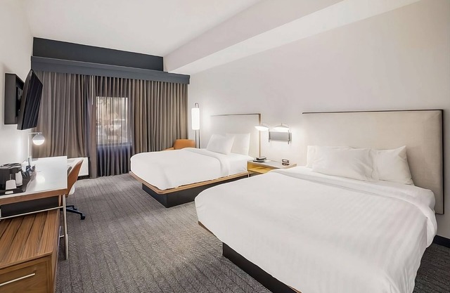 Look No Further! 3 Pet-friendly Units Close to Mystery Castle, Outdoor Pool!