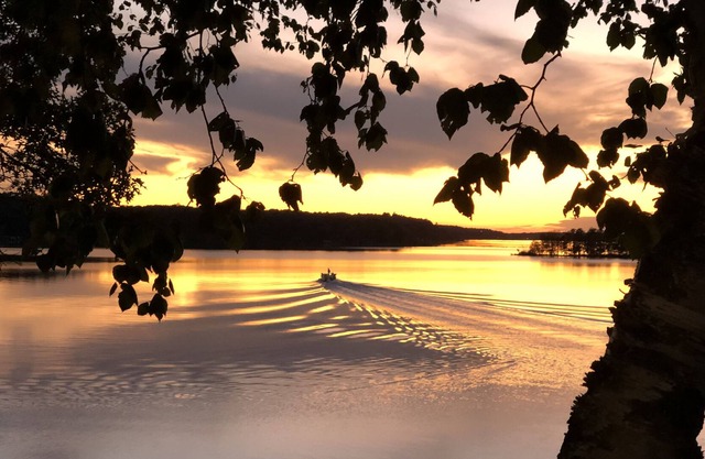 Loon View Lodge - 4 Bdrm Lk Shamineau Cabin-3 Decks, Sandy Beach, Great Sunsets