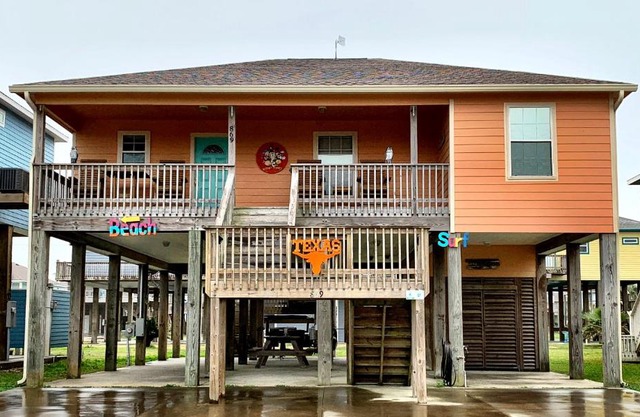 Looney Dunes Home