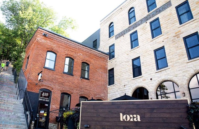 Lora