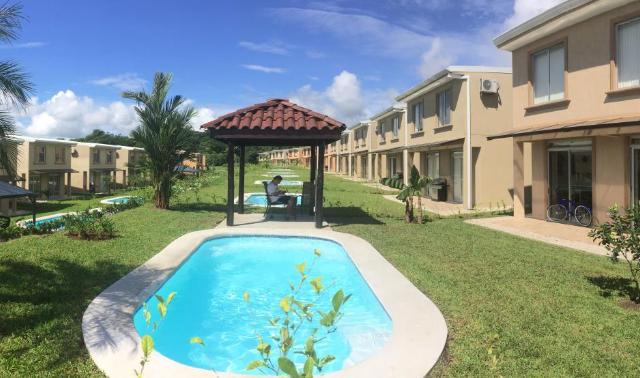 Los Delfines Villa with pool