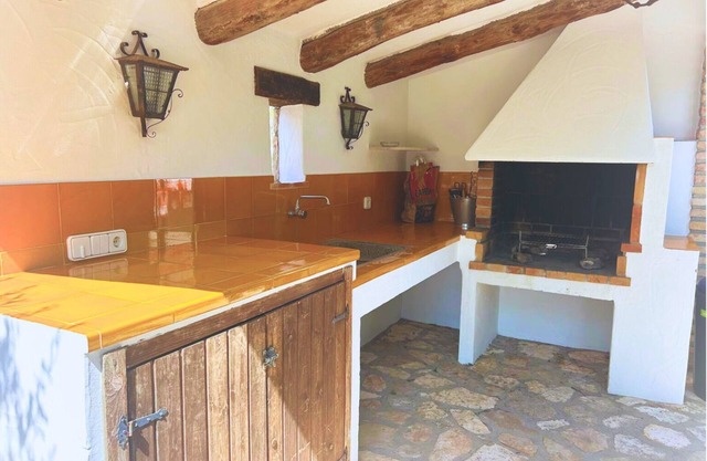 Los Pinos, charming house near the sea