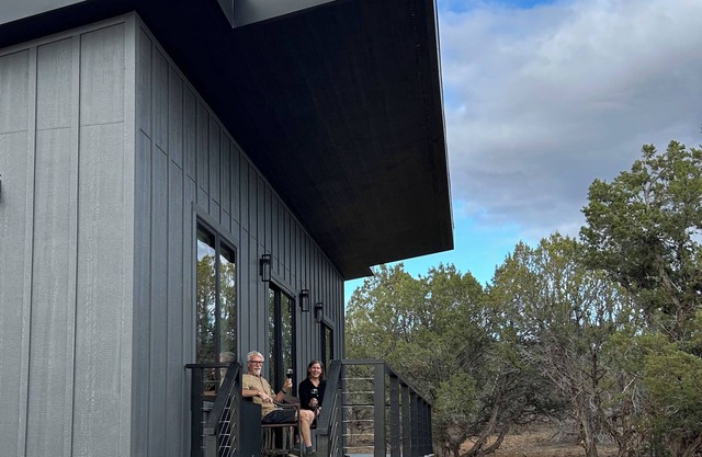 Lost Buck Resort - A modern cottage surrounded by native trees & beautiful view