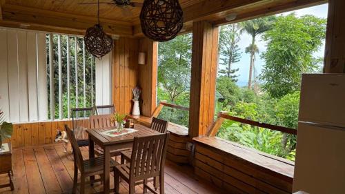 Lovely 1-bedroom wooden cabin in Fruit garden