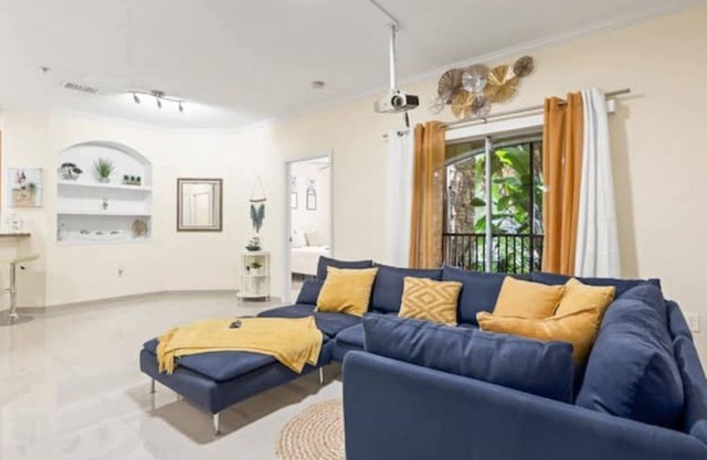 Lovely 2-bedroom Apartment Home