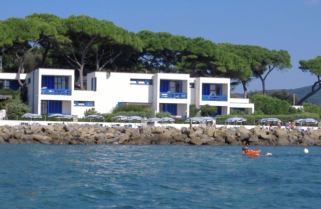 Lovely apartment on the coast with a marvelous sea view