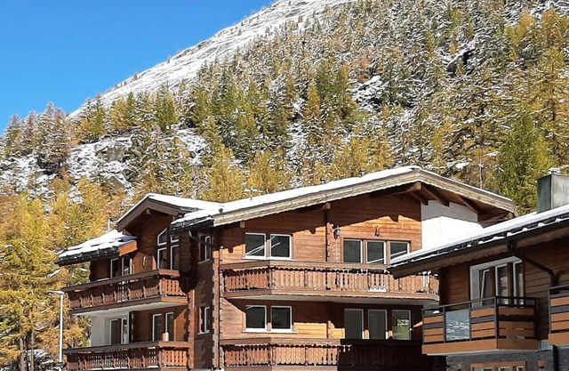 Lovely apartment for 6 people with WIFI, TV and balcony