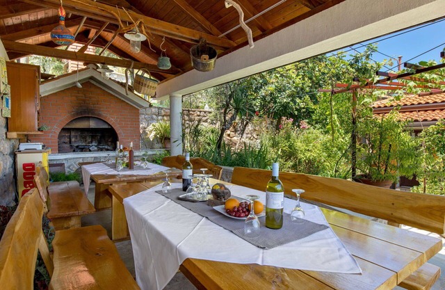 Lovely apartment for 2 people with A/C, WIFI, TV and terrace