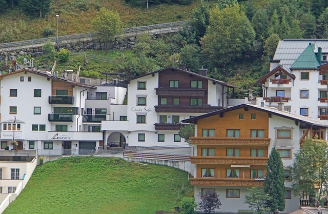 Lovely apartment for 5 guests with WIFI, TV, terrace and pets allowed